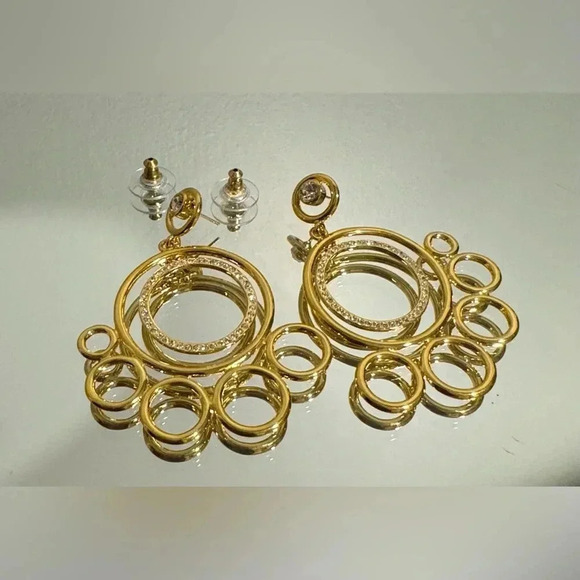 🇨🇦🆕5th Avenue Swarovski Crystal  Earrings - Picture 4 of 15